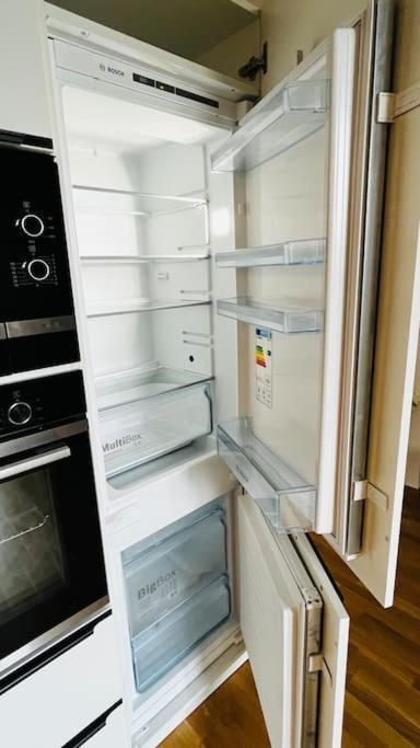 Apartment Holesovice, Garden, Garage براغ المظهر الخارجي الصورة