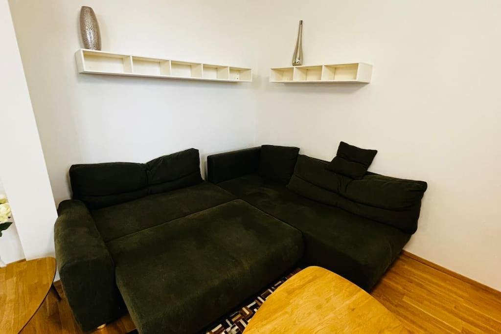 Apartment Holesovice, Garden, Garage براغ المظهر الخارجي الصورة