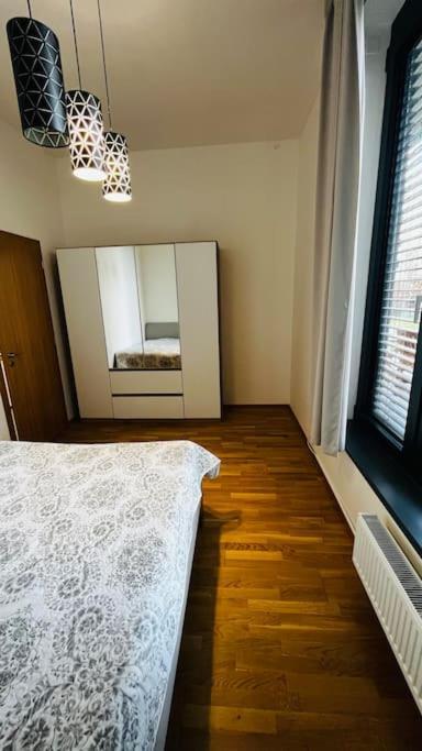 Apartment Holesovice, Garden, Garage براغ المظهر الخارجي الصورة